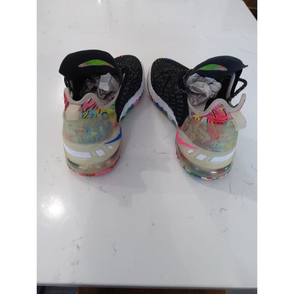 Nike Men's Black and Multicolor Athletic Shoes - Picture 5 of 12